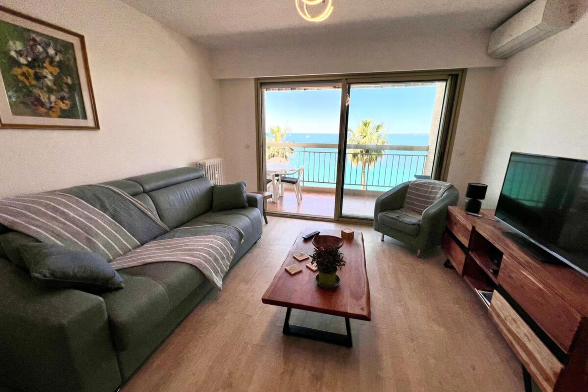 Apartment Les Pins - Sea View - 4 People - Parking *